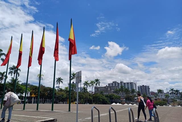 City Tour Pereira Main Squares, historic sites and viewpoint