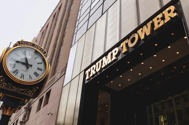Young Trump and Obama in New York with Local Private Guide