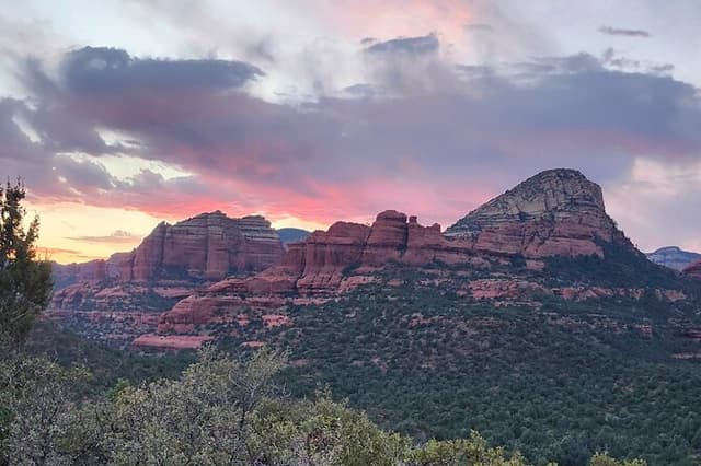 Private Luxury Scenic Sedona Tour, $489 per group, up to 5