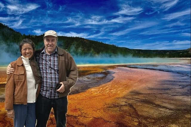 Small Group Yellowstone “Hot Spots” Lower Loop from Cody Wyoming!