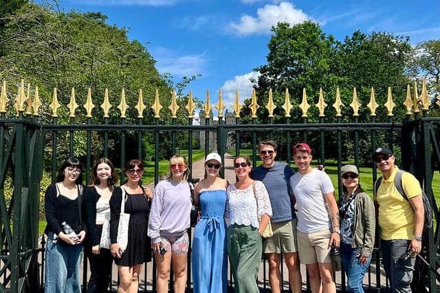 Windsor Daily Town Walking Tour - 11am & 2pm