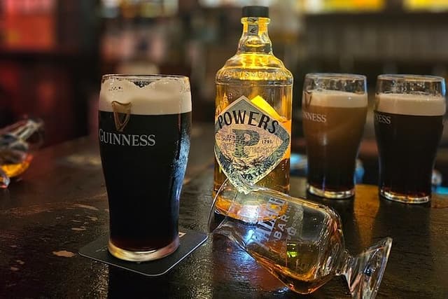 Dublin Traditional Pub Crawl with Local Guide, Hidden Pubs