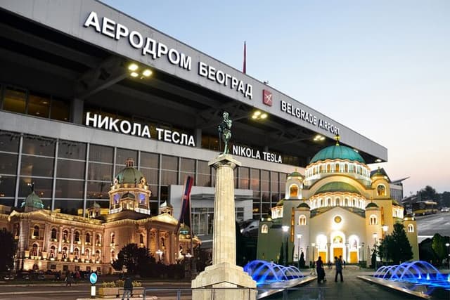Belgrade Layouver Tour from Airport to City