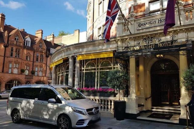 VIP Private Transfers Stansted Airport to/from Any London Hotel