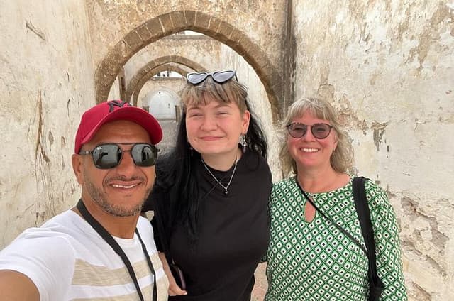 Private Guided Tour of Casablanca Including Mosque Entrance