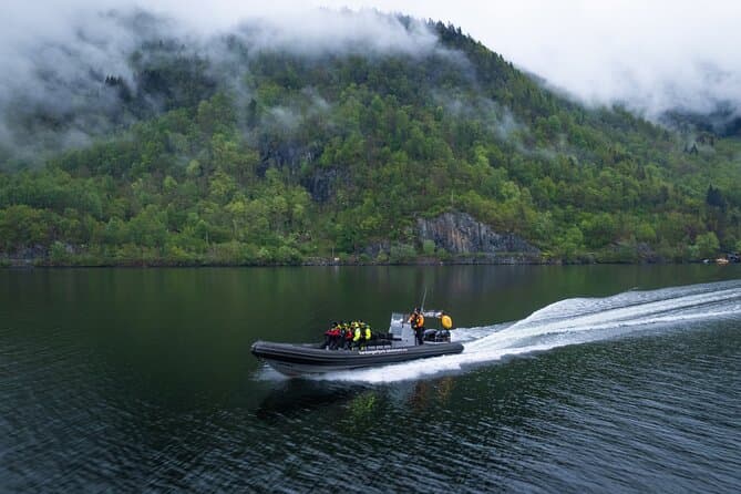 Best Hardangerfjord Tours: Explore Norway's Fjord Wonders