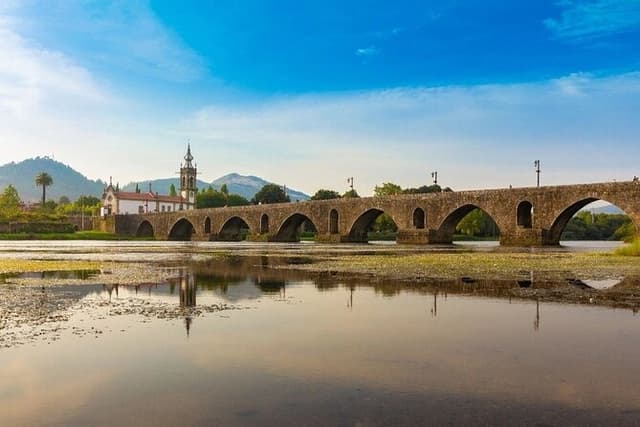 Private Tour: Minho Day Trip from Porto Including Lunch