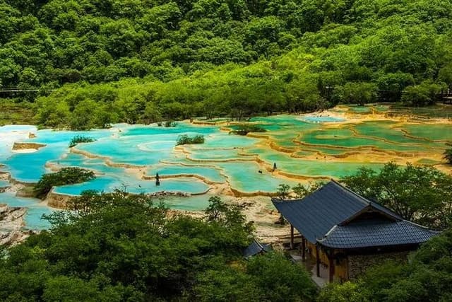 Private Huanglong Park Day Tour by Bullet Train from Chongqing