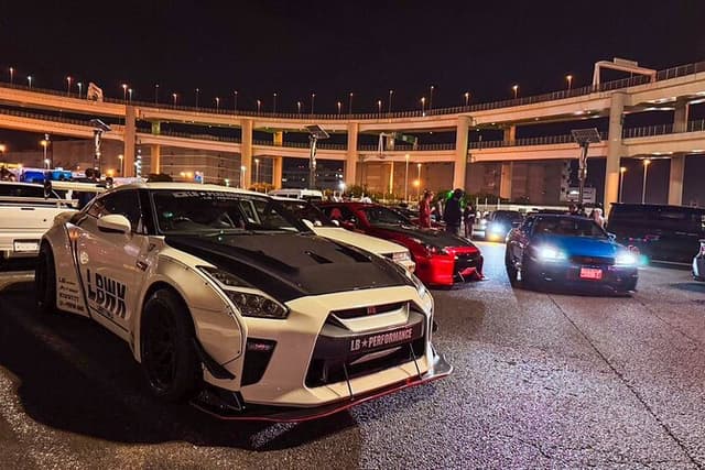 Tokyo Legendary JDM CAR Daikoku Underground Meetup Tour