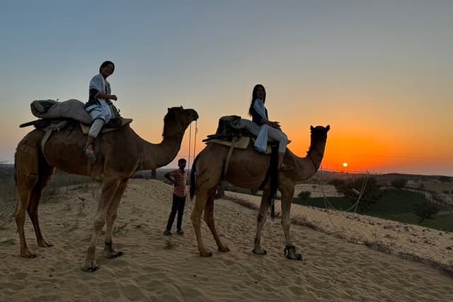Jodhpur Overnight Stay in Desert with Camel Safari SR