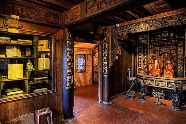 Vietnam: Fito Museum Featuring Traditional Medicine