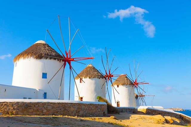 Mykonos Town Private Walk & Beer Tasting at a Traditional Taverna
