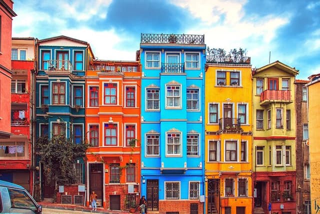 Istanbul City Walk: Colors, Culture & History Fener Balat Tour