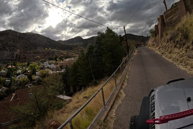 90 minutes - Jeep Old Bisbee Architecture History Scenic Views