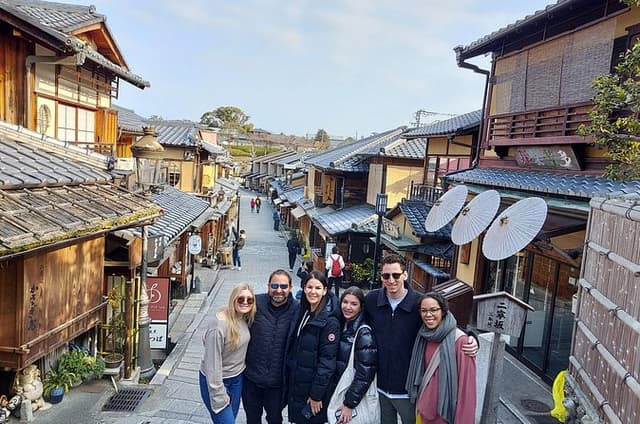 Kyoto 6hr Private Tour with Licensed Guide (Max 15 persons)
