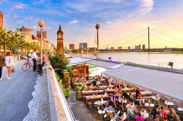 Best of Düsseldorf: Guided Tour of the Historic City Center