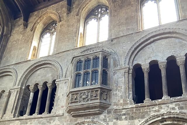Medieval London Self-Guided Tour for Kids and Families in English