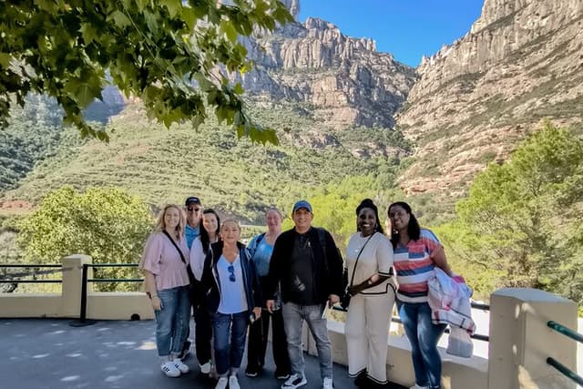 Montserrat Tour by Train with Cable Car and Cogwheel 