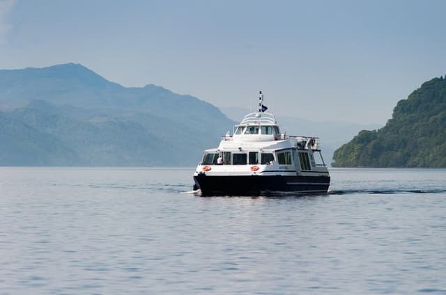 Caledonian Canal and Loch Ness Sightseeing Cruise