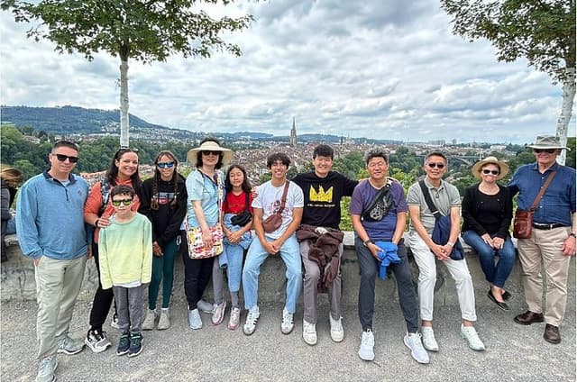 Historical & Cultural Walking Tour in Bern