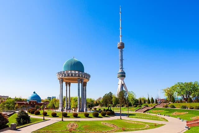 Tashkent Private Full-Day City Tour on a Premium Car