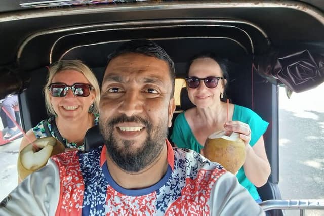 Colombo Tuk Tour(city,History,culture,religion,museum,shopping)