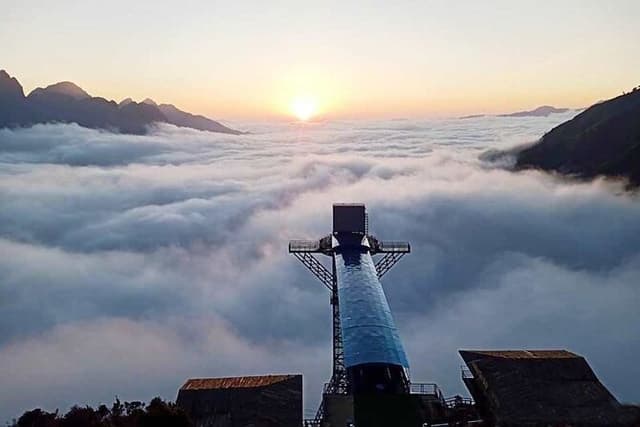 Cloud Dragon Skywalk and Silver Waterfall Tour From Sapa