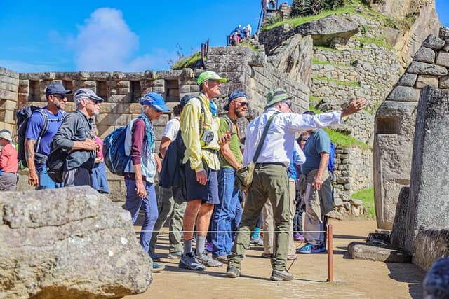 Ticket to Machu Picchu Round Trip Bus with Tourist Guide