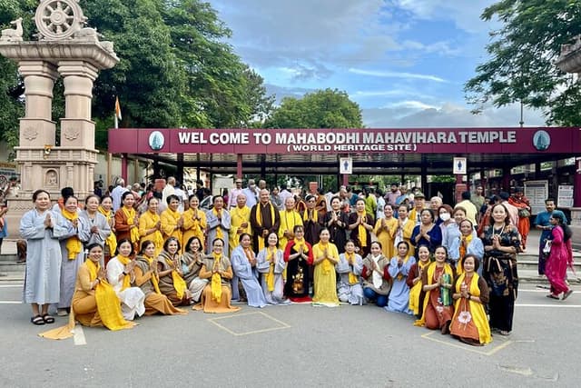 Private Bodhgaya Spiritual Tour with Expert Guide
