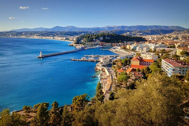Cannes private shore excursion: tour the French Riviera & Monaco