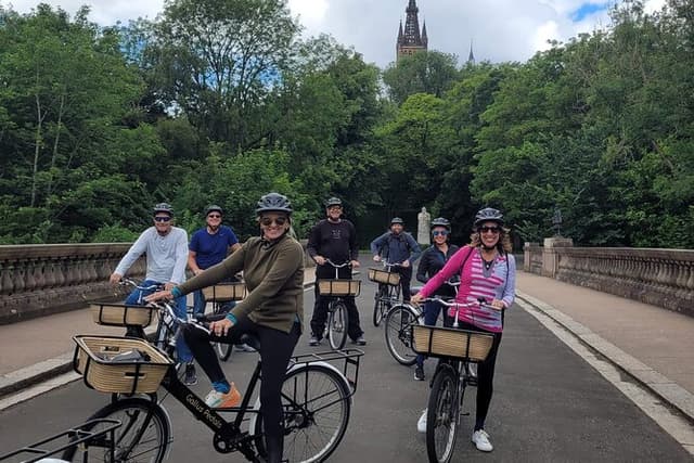 Glasgow Highlights Bike or Ebike Tour