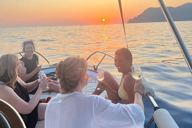 Private Sunset Boat Tour with Aperitif in Portofino Gulf