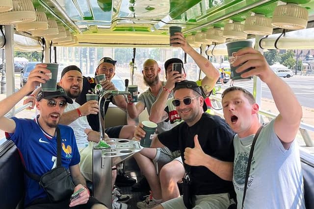 Budapest BeerBus City Tour - Unlimited Public Experience 60'