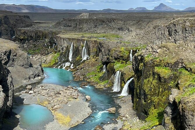 Landmannalaugar & Hekla Volcano: Iceland's Ultimate Tour