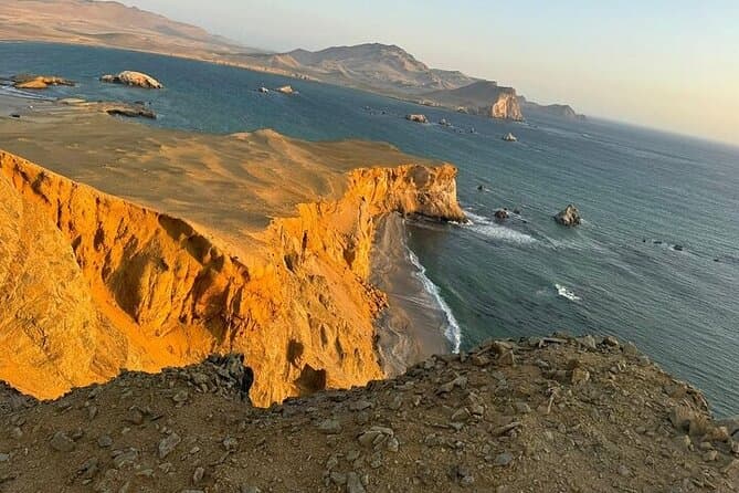 Paracas & Huacachina Day Trip