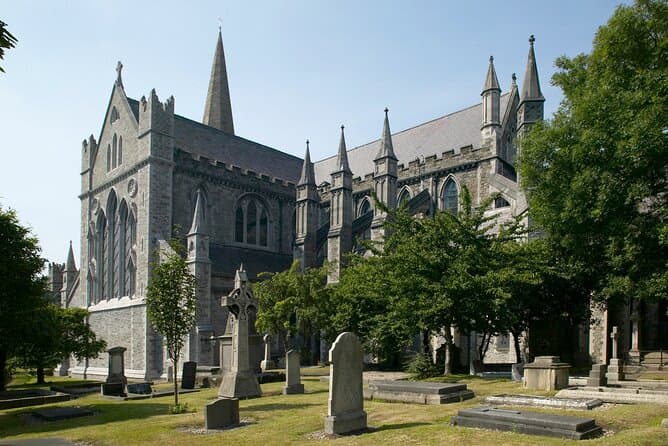 Christ Church Cathedral: Historic Dublin Landmark