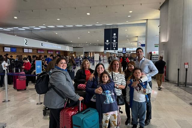 Airport transfer of Charles de Gaulle or Orly to or from Disney