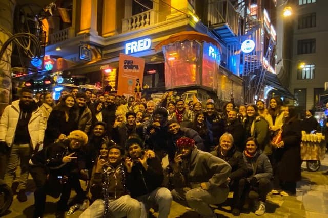 Pub Crawl Istanbul: Original Istanbul Pub Crawl with Party Bus