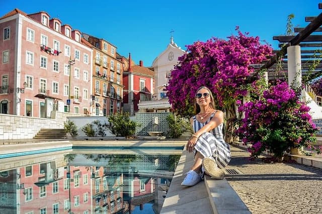 Lisbon Private Guided Tour with a Local and Tuk Tuk Ride