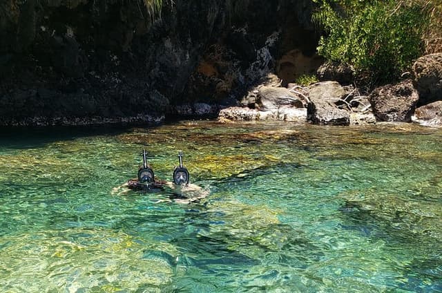 ST. Lucia Snorkeling and Sightseeing Adventure Coastal Beauty