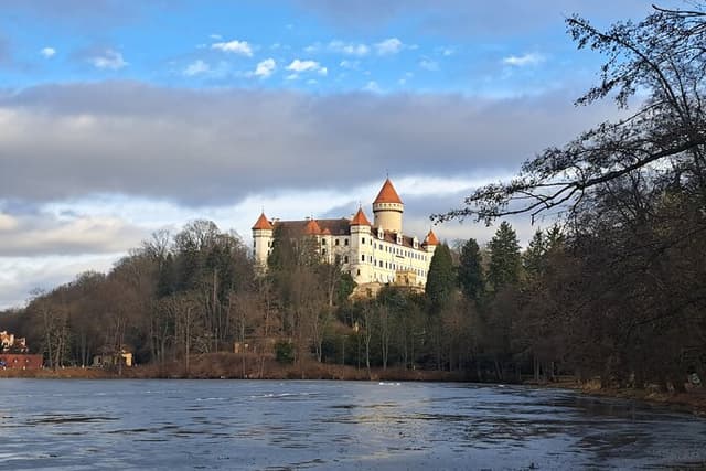 PRIVATE Tour to Konopiste Castle from Prague Admission Included