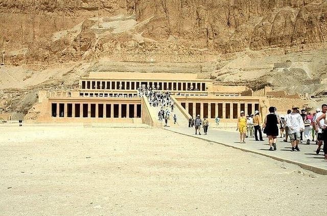 Luxor Day Tour: Explore Valley of Kings, Queens, Hatshepsut& More
