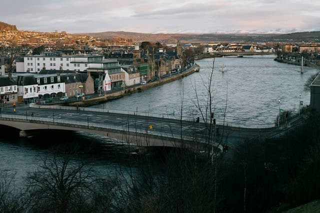 Discover Inverness 10 Hour City Tour