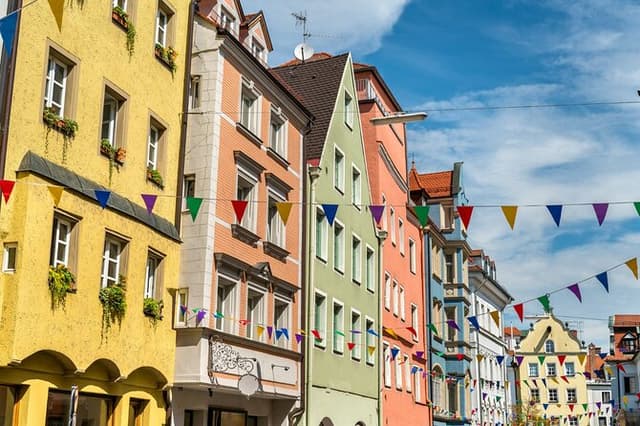 Best Intro to Regensburg in 2 hours with a Local