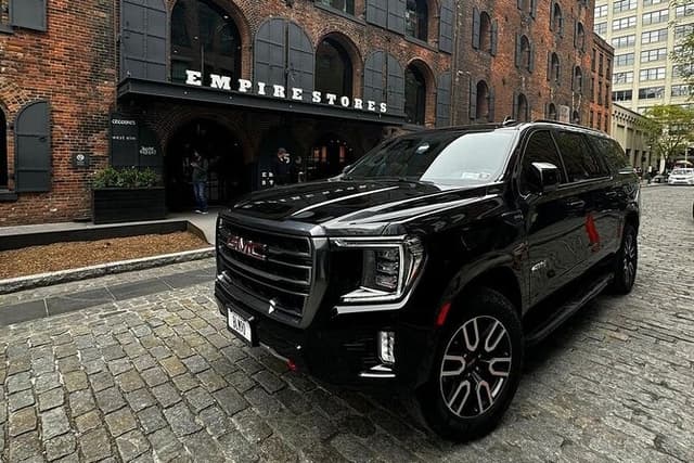 Black SUV Transfer From or To JFK, LGA, EWR - All Fees Included