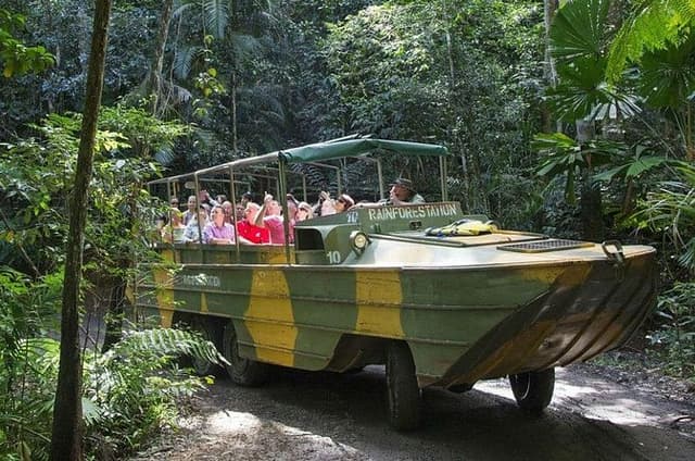 Kuranda Railway: Rainforestation Army Duck Small Group Tour