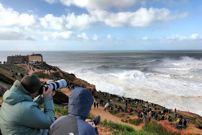 Big Wave Nazare: Surf & Sightseeing Tours