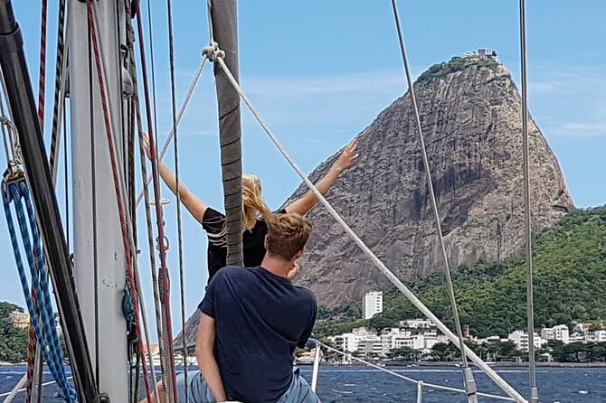 Cruise Rio: Premium Speedboat Tours & Coastal Adventures