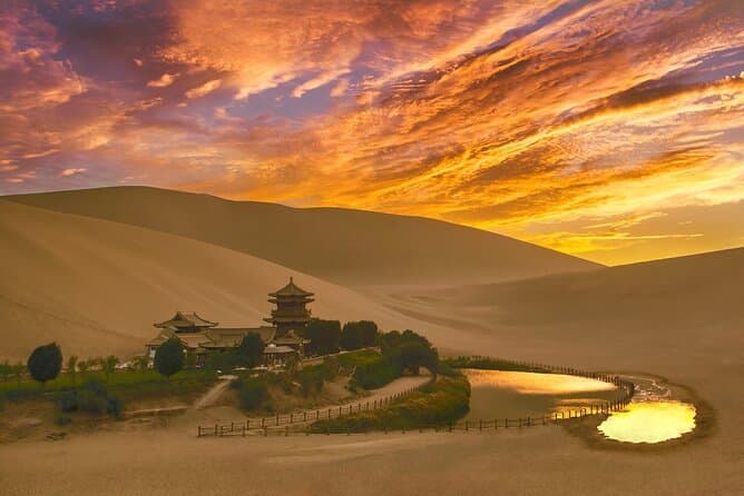 Dunhuang Silk Road Tour: Mogao & Desert Highlights