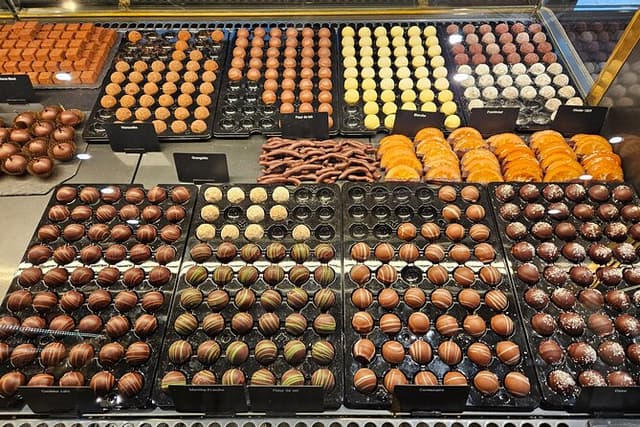 Private Chocolate Tour in Geneva by Tuk Tuk